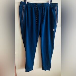 OuterKnown Active Men’s Navy Blue
Kelly's Signature Jogger Pants Size: XL